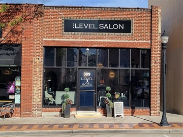 The Level Salon